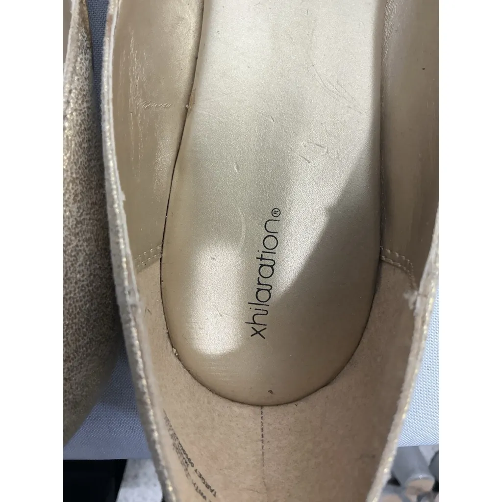 Womans Xhilaration Flats 11 Gold Open Toe Flower Detail Slip On NWOT - Image 6