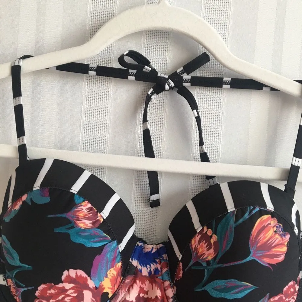 ModCloth Harper One-Piece Floral Swimsuit Black - Image 7