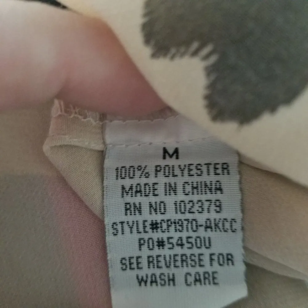 Charming Charlie Medium Hart Print blush half front blouse - Image 4