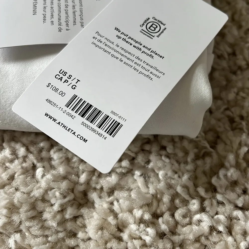 NWT Athleta Triumph Hoodie - Image 3