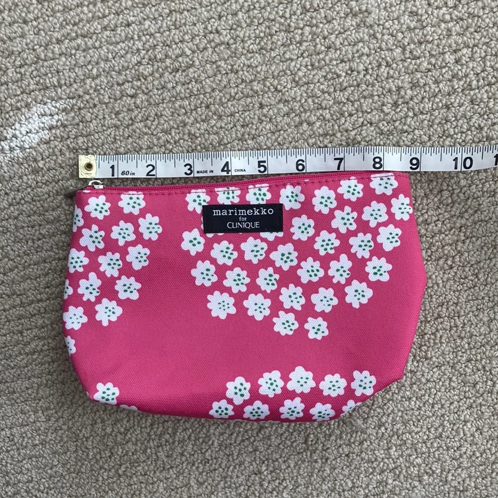 Marimekko for Clinique Cosmetic Bag Hot Pink Floral Flowers Makeup Like New - Image 3