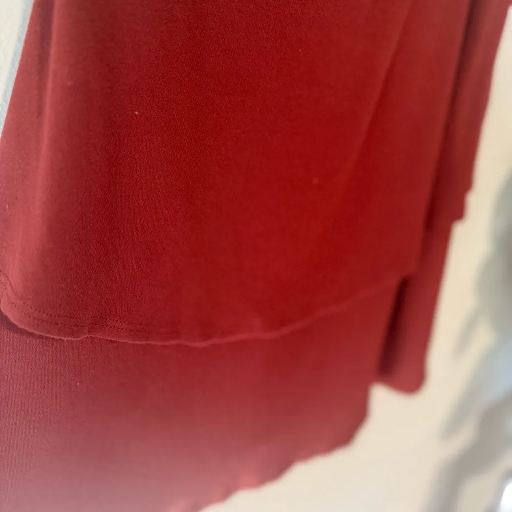 FREE PEOPLE BEACH STRAPLESS TIERED BURGUNDY TOP WITH OPEN BACK DETAIL SIZE XS - Image 5