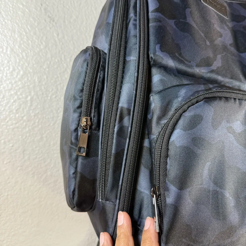 Monbebe Metro infant diaper bag back pack with changing pad. Blue - Image 10