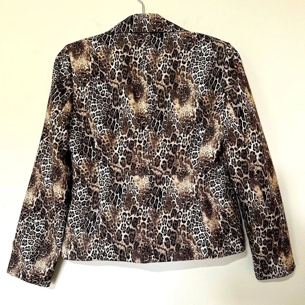 Le Suit Brown Leopard Animal Print Blazer Size 6 - Image 2