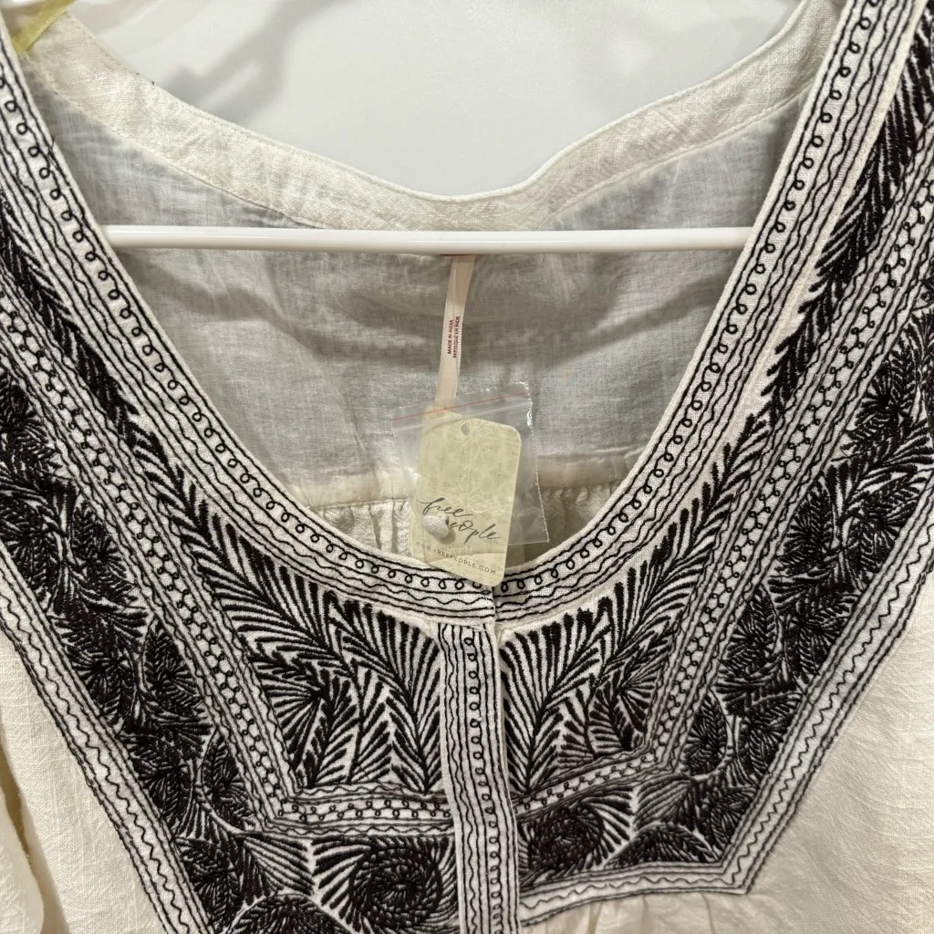 RARE BOHO BEAUTY! $148 Free People Embroidered Iggie Top, Small - NWT! - Image 8
