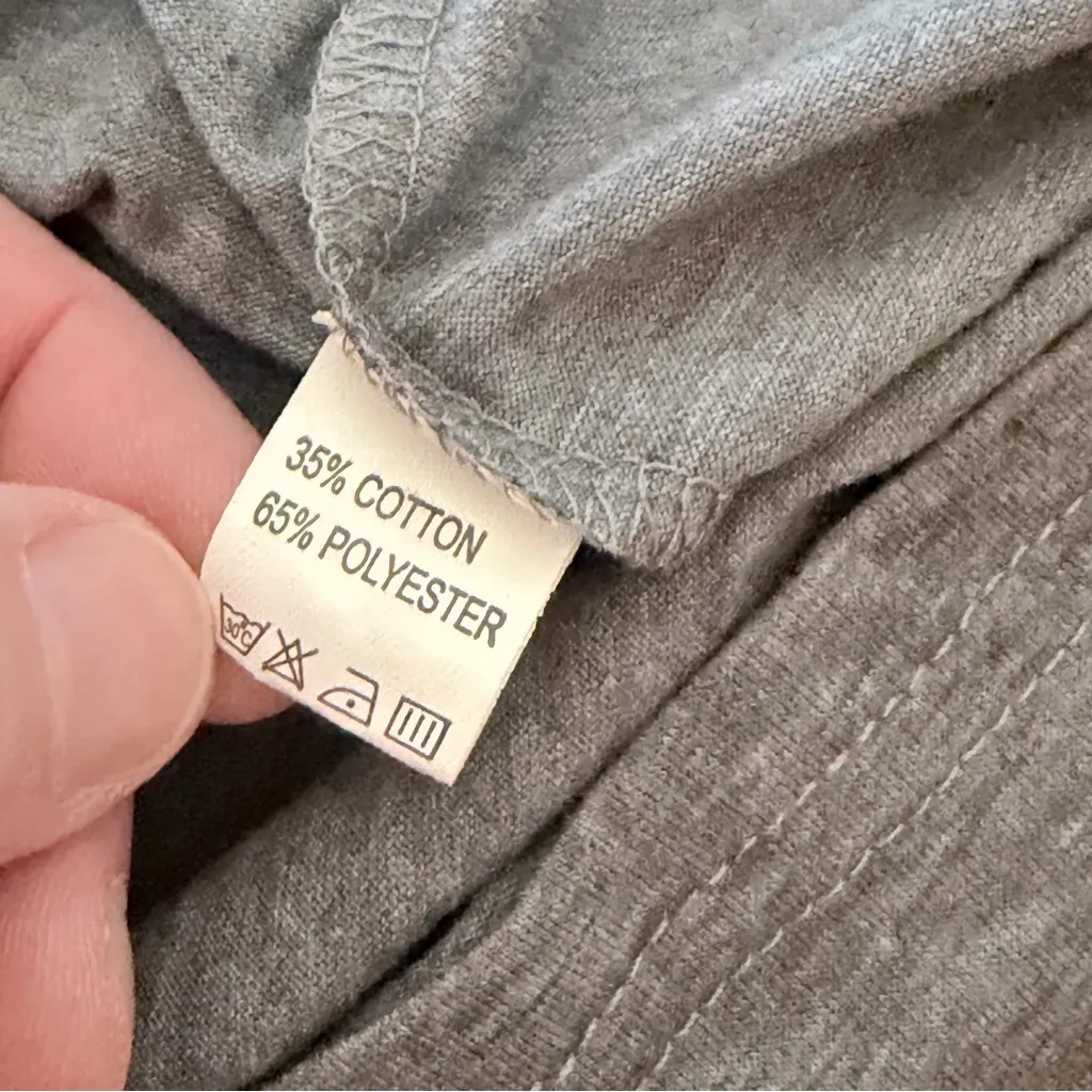 You Matter Gray V Neck Tshirt Womens Size XL - Image 7