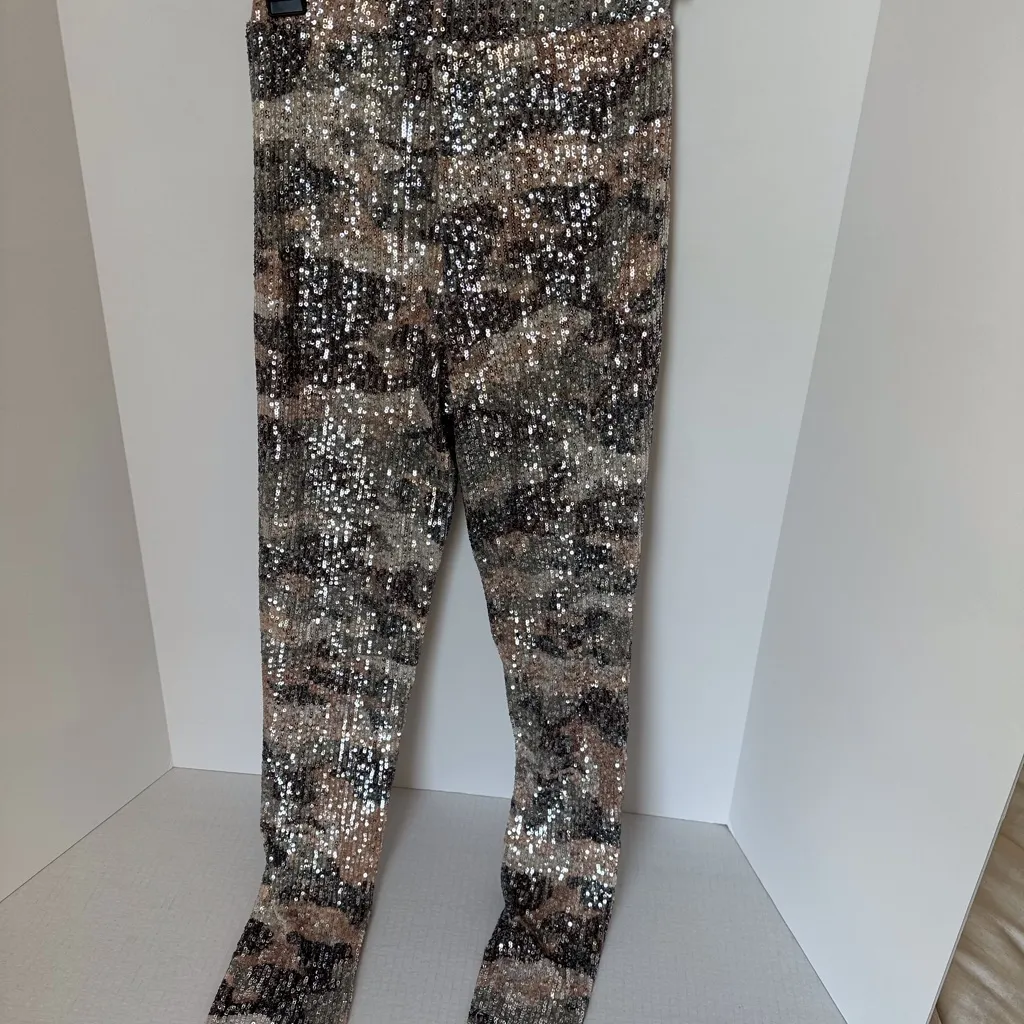 B9 Womens VENUS Camouflage Sequin Leggings lining Shorts Black Brown Tan size Xs - Image 5