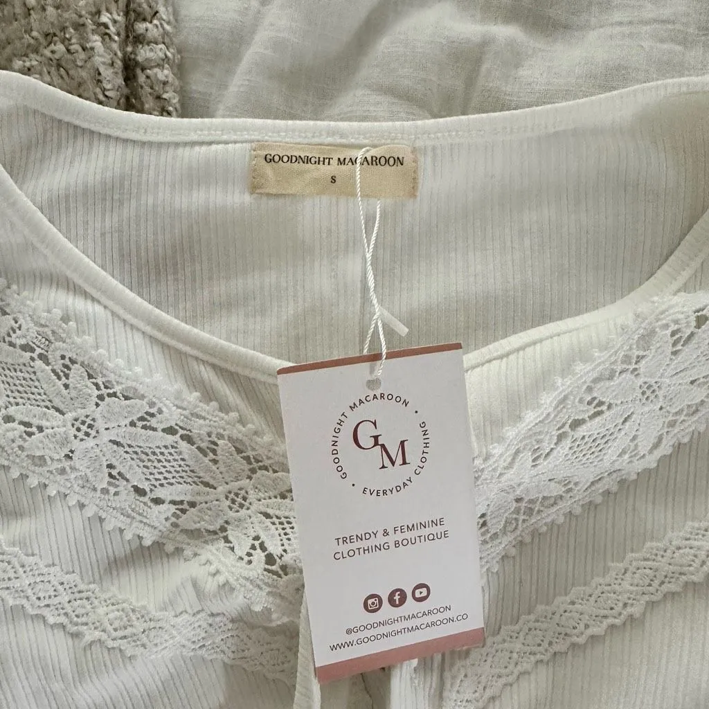 Goodnight Macaroon Women’s Small Lace Up White Longsleeve New NWT - Image 4