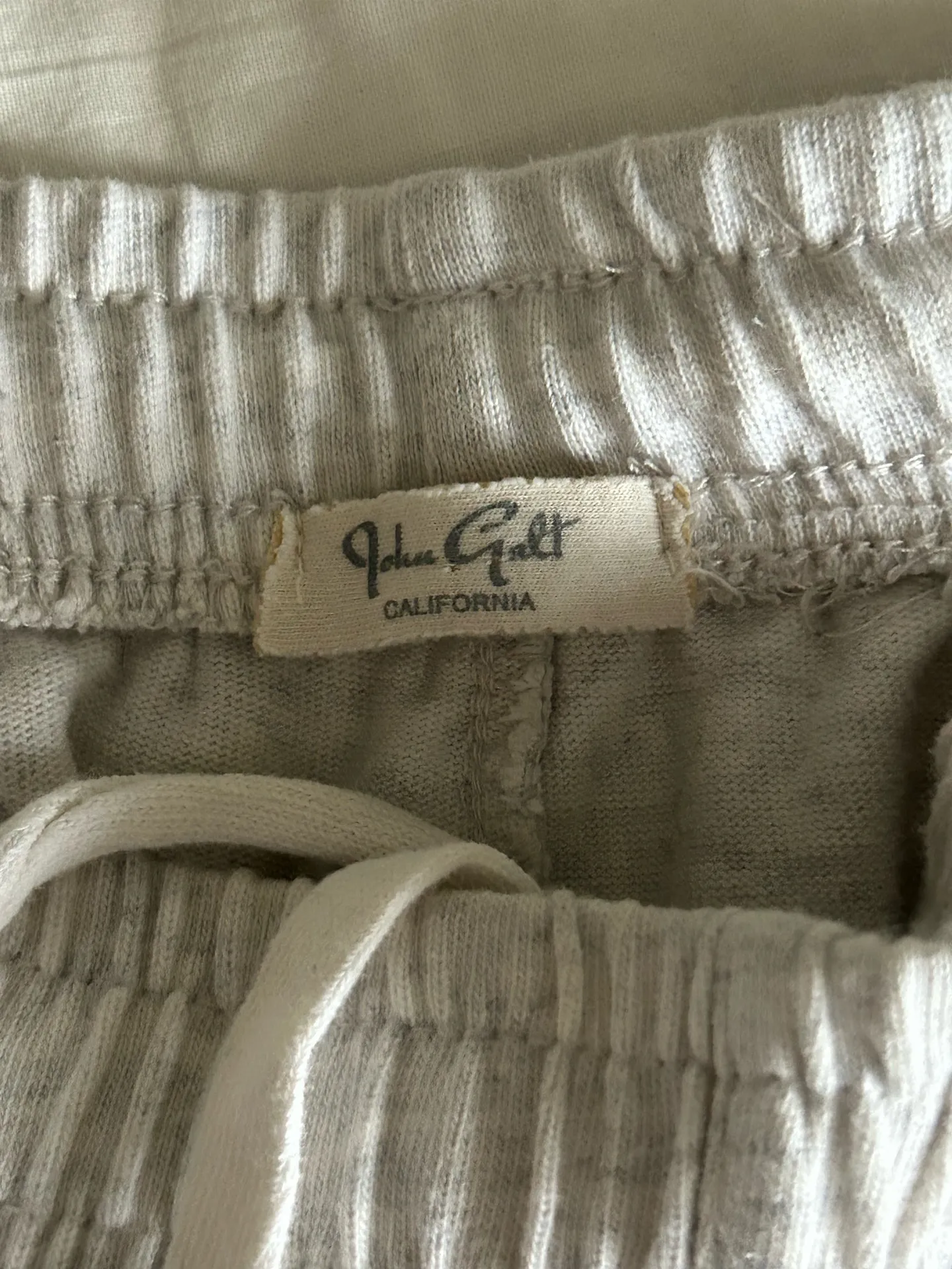 Brandy Melville John Galt Sweatpants - Image 4