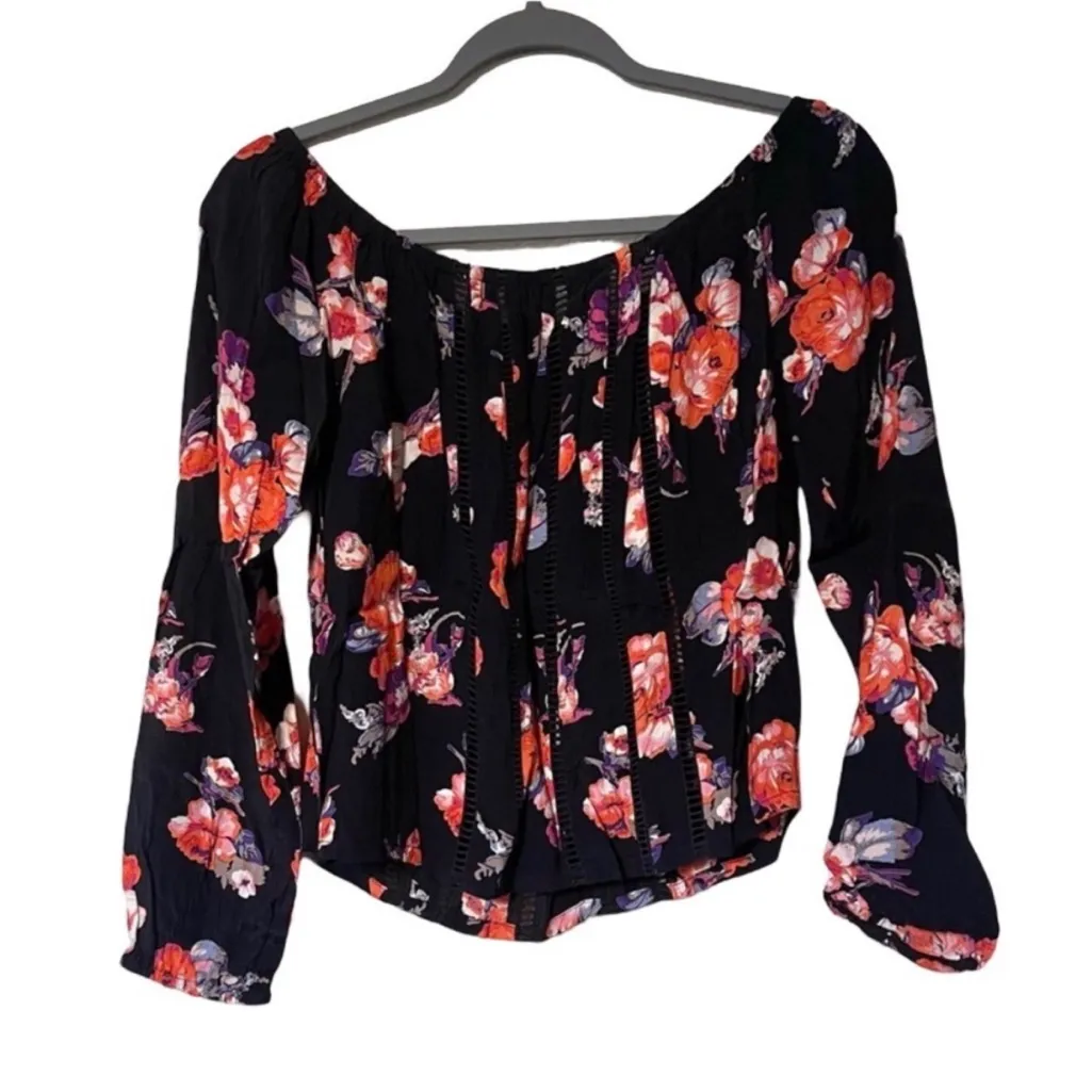 Tularosa Revolve Floral Black and Red Women's Top Blouse Small S - Image 3