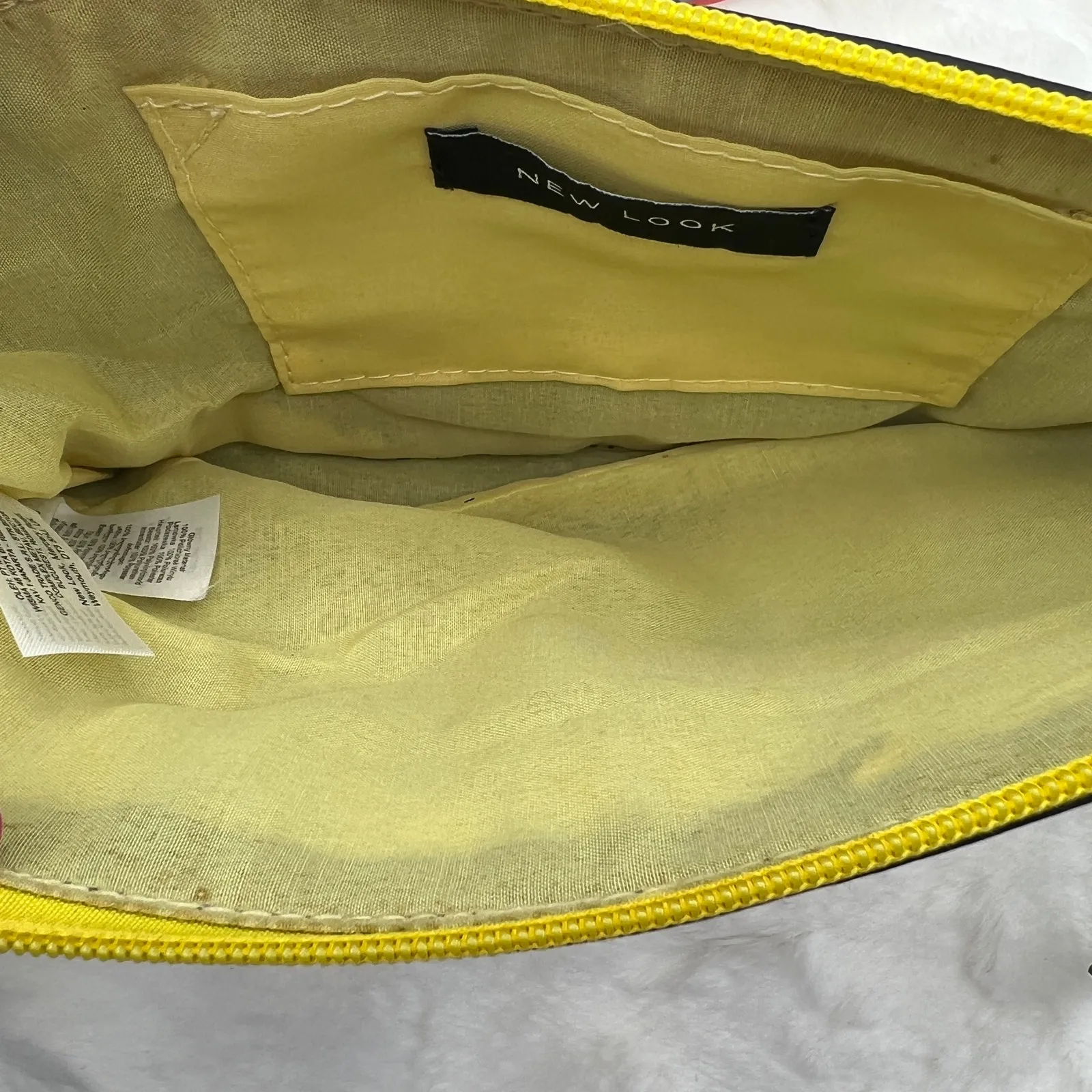 New Look Lemon Wedge Slice Wristlet Clutch Bag Yellow Black Citrus Novelty Y2K - Image 7