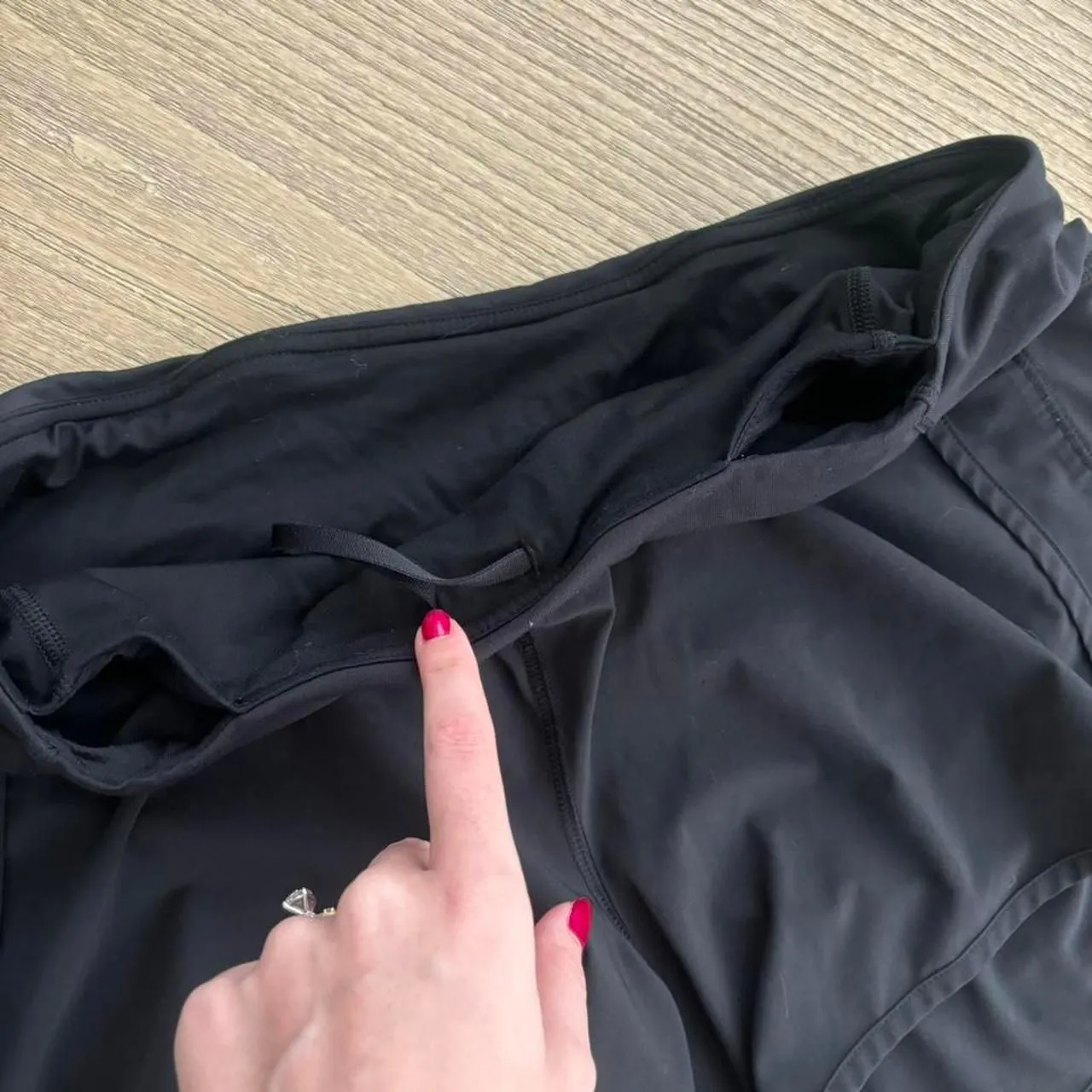 Lululemon Speed Up Black Shorts Size 8 - Image 3