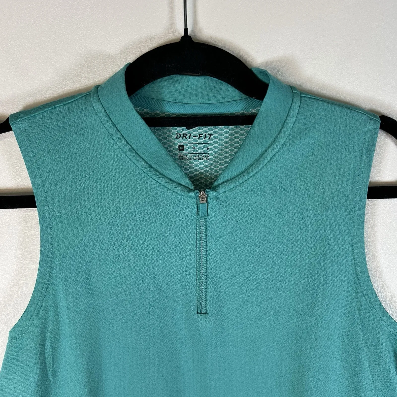 Nike Dri-Fit Women's Blade Sleeveless Golf Top Size Medium Teal Blue Athletic - Image 2