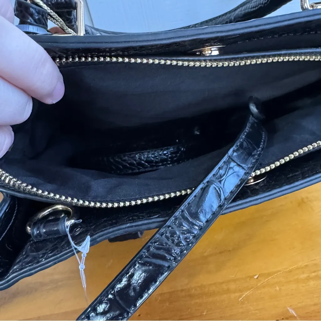 IMO vegan leather croc embossed double handle bag Black - Image 6