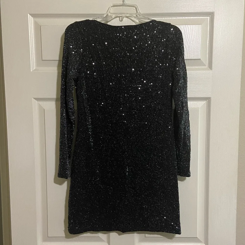 EXPRESS  Long Sleeve Black Sequin Dress - Image 4