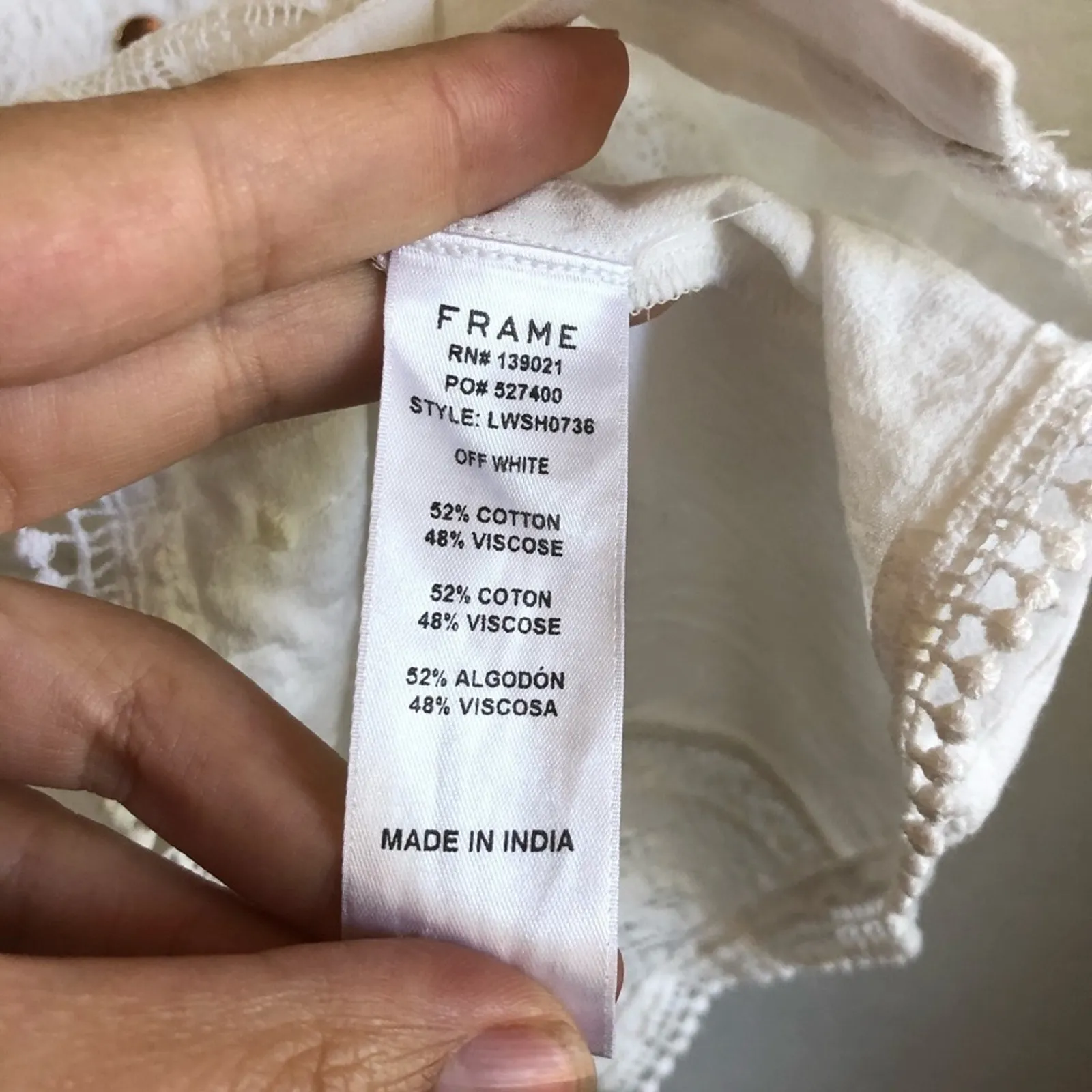 NEW FRAME white lace button sleeveless blouse - Image 5