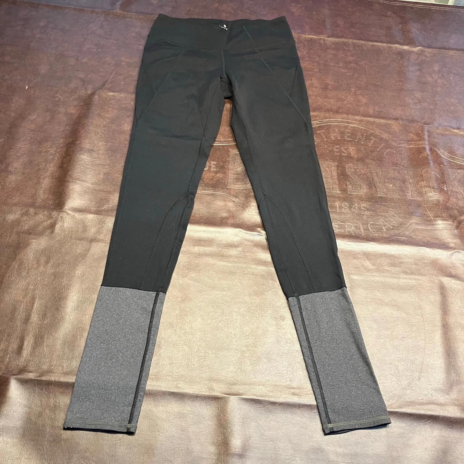 Athleta Low Rise Black Colorblock Leggings Womens Medium Yoga Active‎ Classic - Image 2