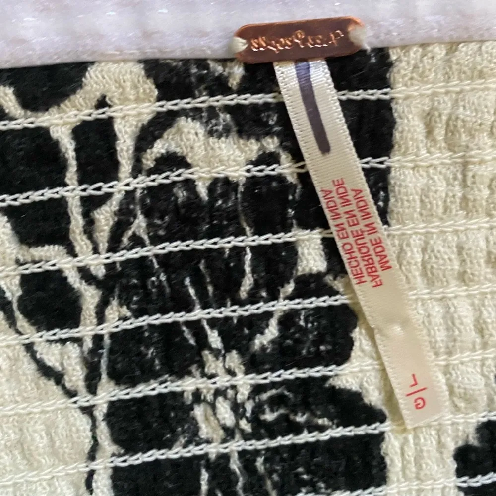 Free People Poppy tube top in size large - Image 7