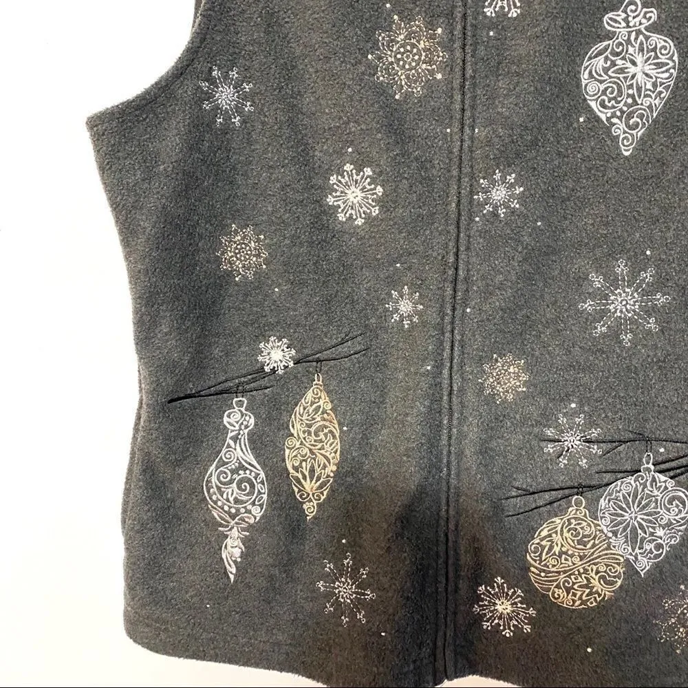 Croft & Barrow vest faux fur ornaments medium - Image 2