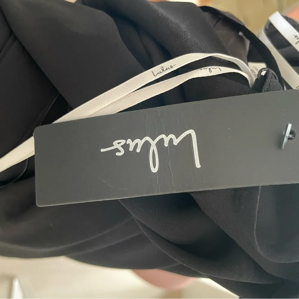 Lulu's Black "Dreamy Romance" Maxi Dress NWT Open back Gown with slit - Image 5