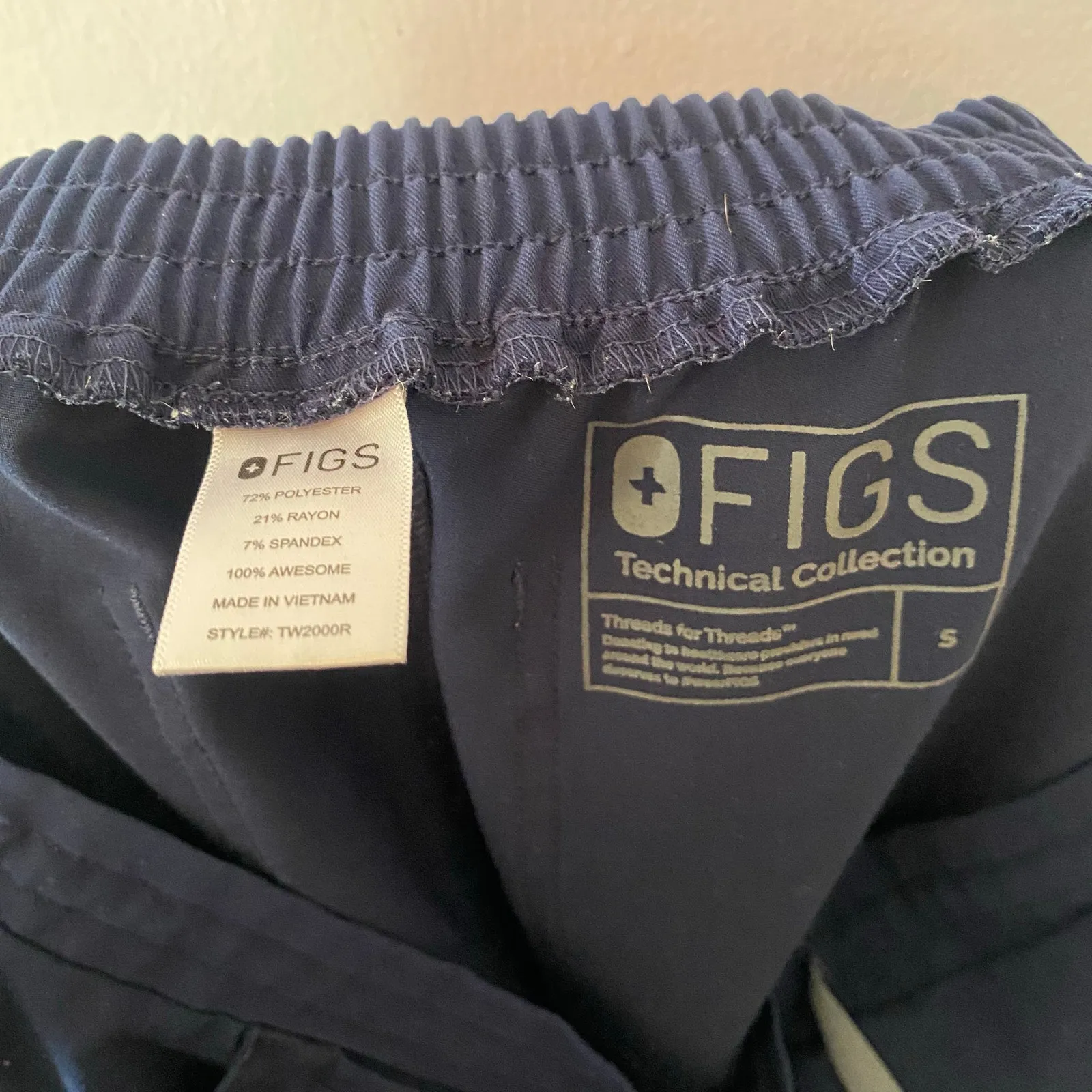 FIGS Navy Blue Yola Straight Leg Scrub Pants Uniform Nurse Dr Women's size Small - Image 2