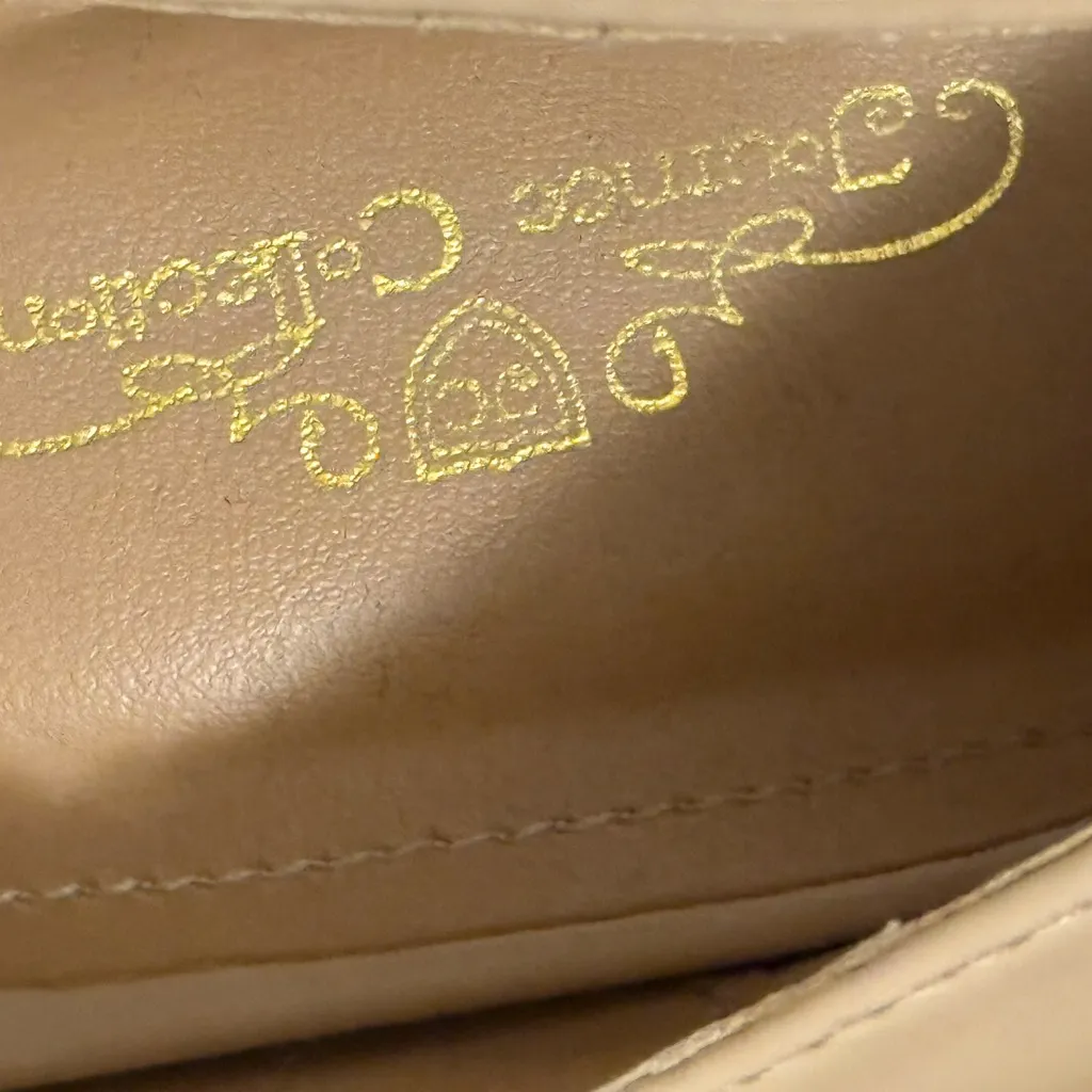 Journee Collection Elegant Cream Mary Jane Heels - Image 3