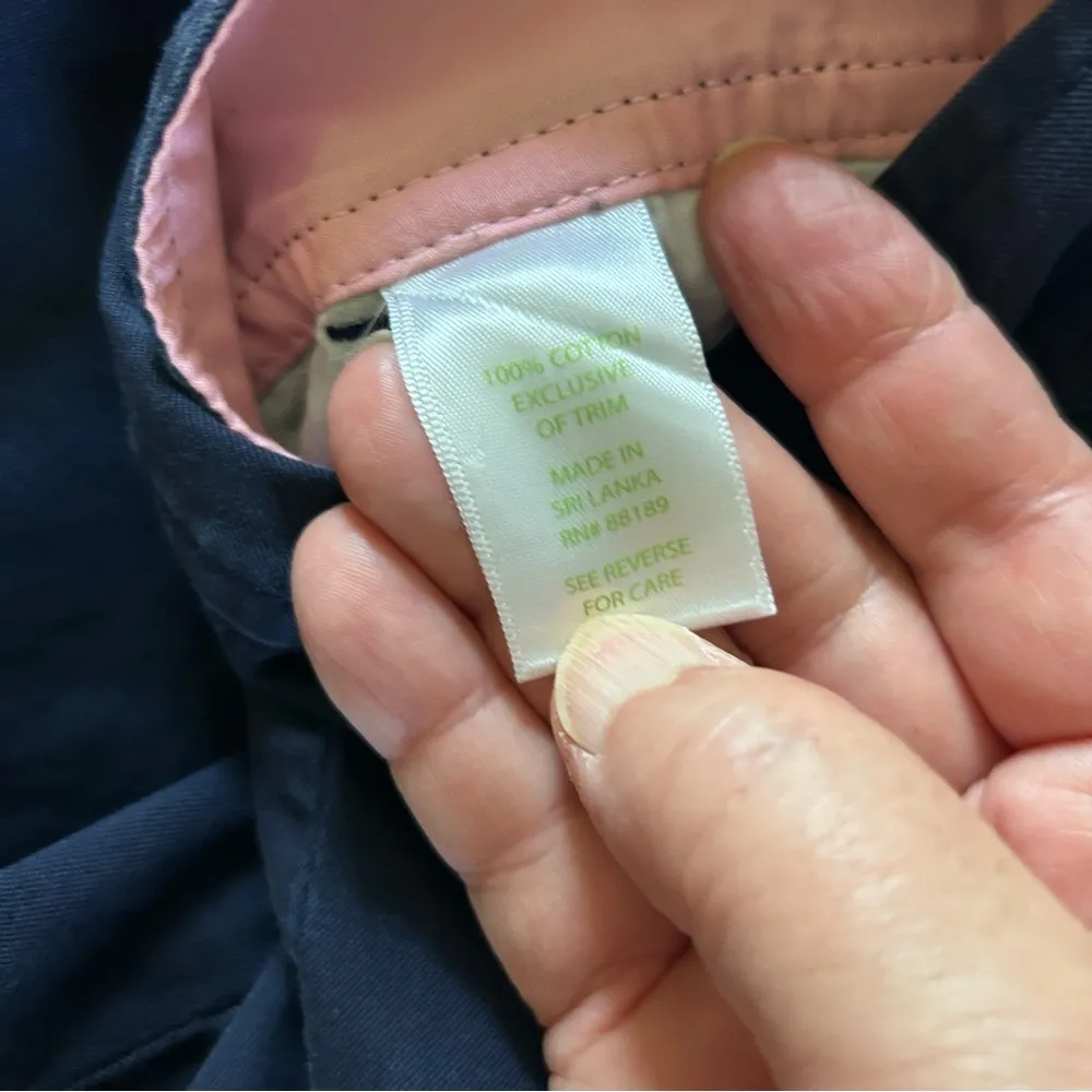 Lilly Pulitzer Chino Cotton Navy Shorts. Size 6. - Image 7