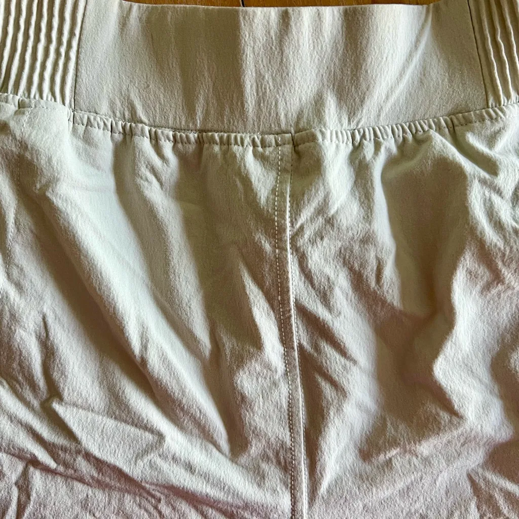Lululemon High Waist Relaxed fit 4” shorts - Image 3