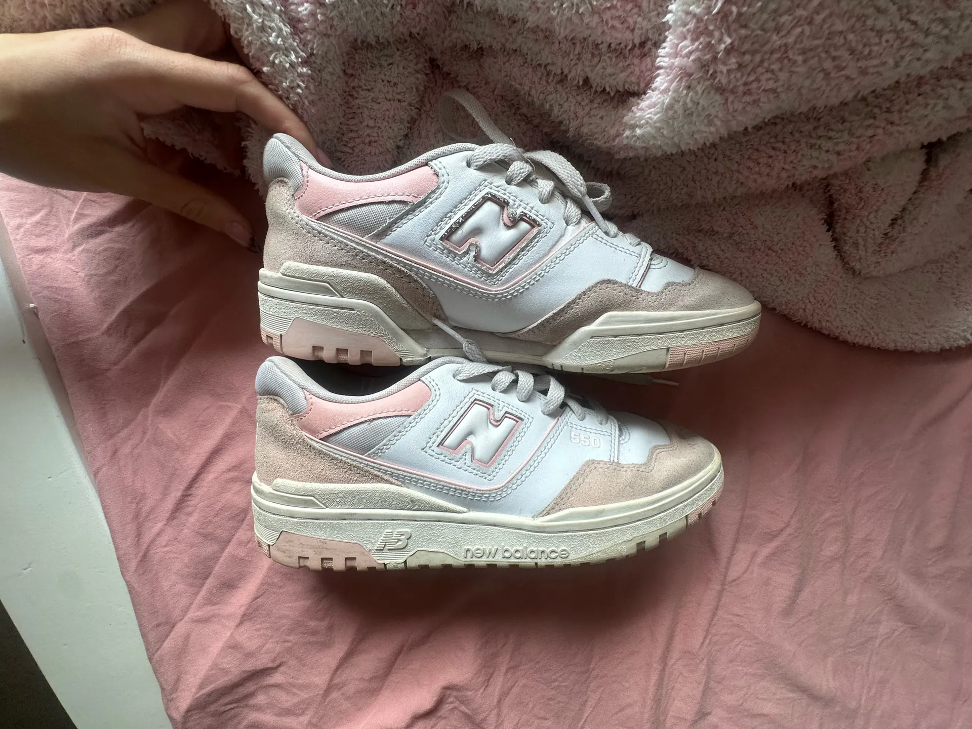 New Balance Pink 550 Sneakers - Image 6