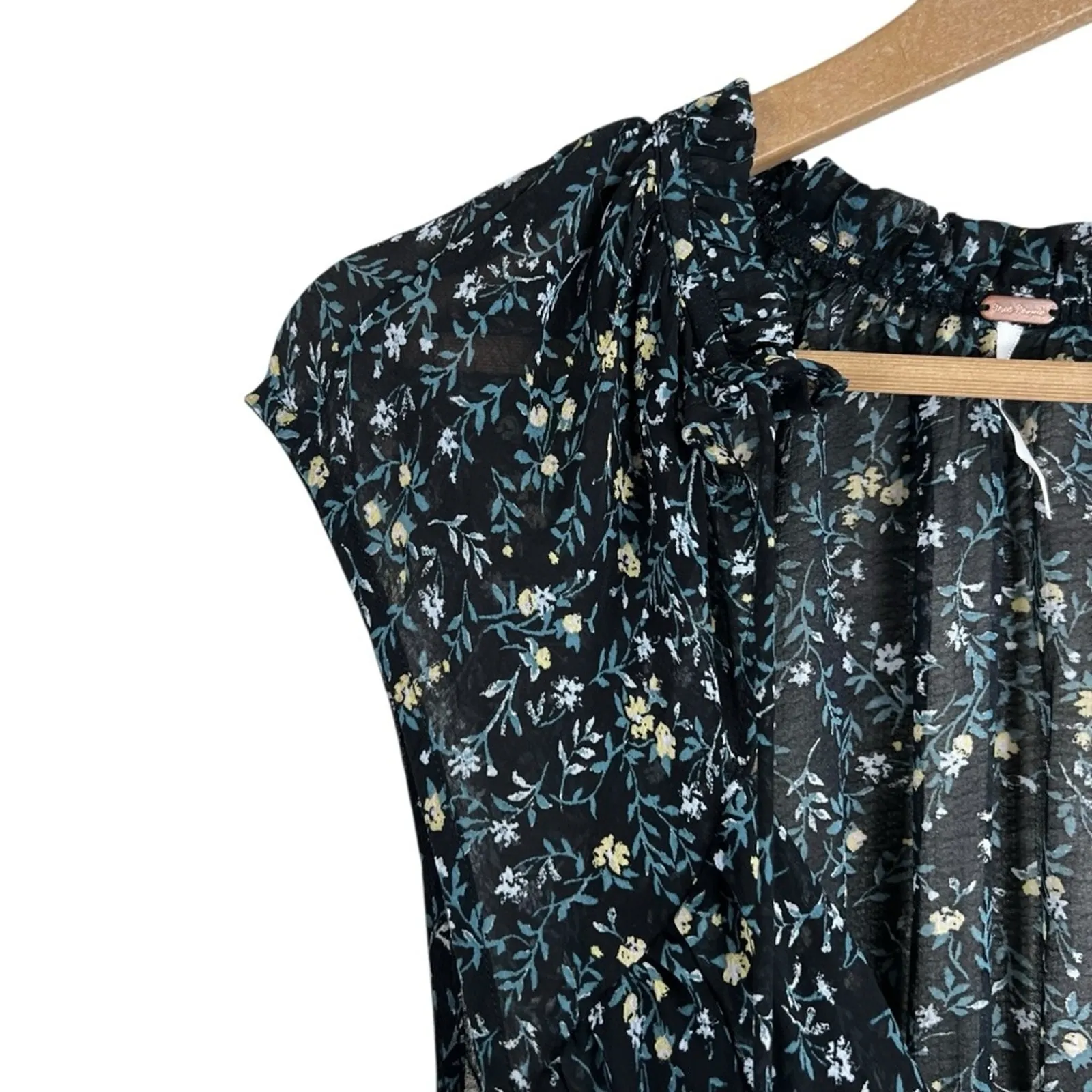 Free People Ma Cherie Blouse Womens XS Black Floral Cutout Surplice Cottagecore - Image 3