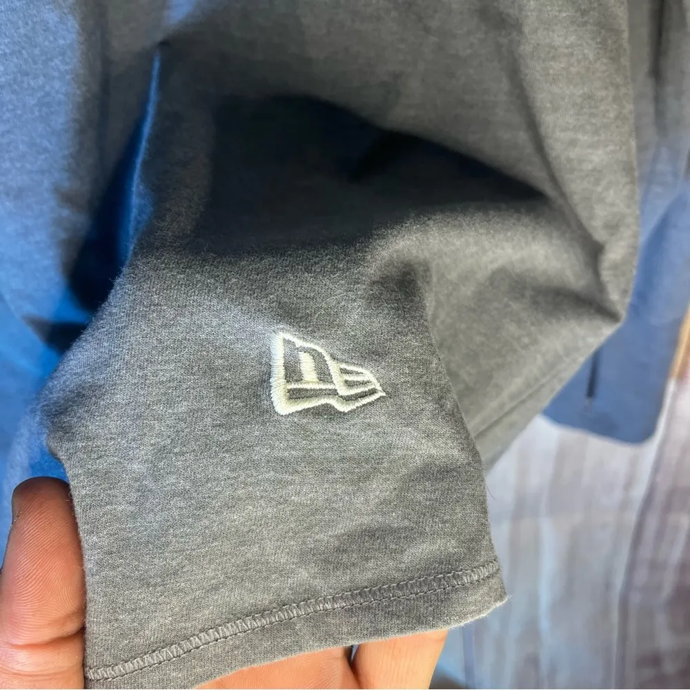 New Era Long Sleeve Shirt High Neck Coverage thumb sleeves Gray Woman’s X Large. Size XL - Image 8