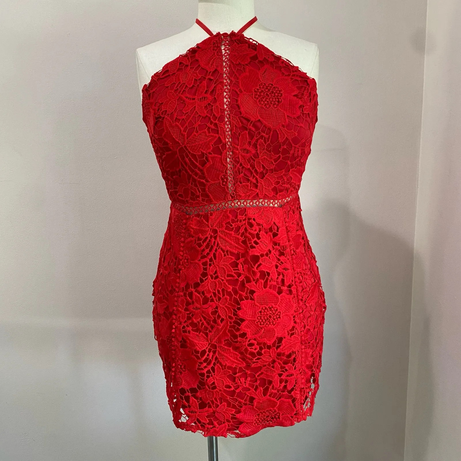 Urban Outfitters Red Lace High Neck Mini Dress Size M Halter Bodycon Party - Image 3