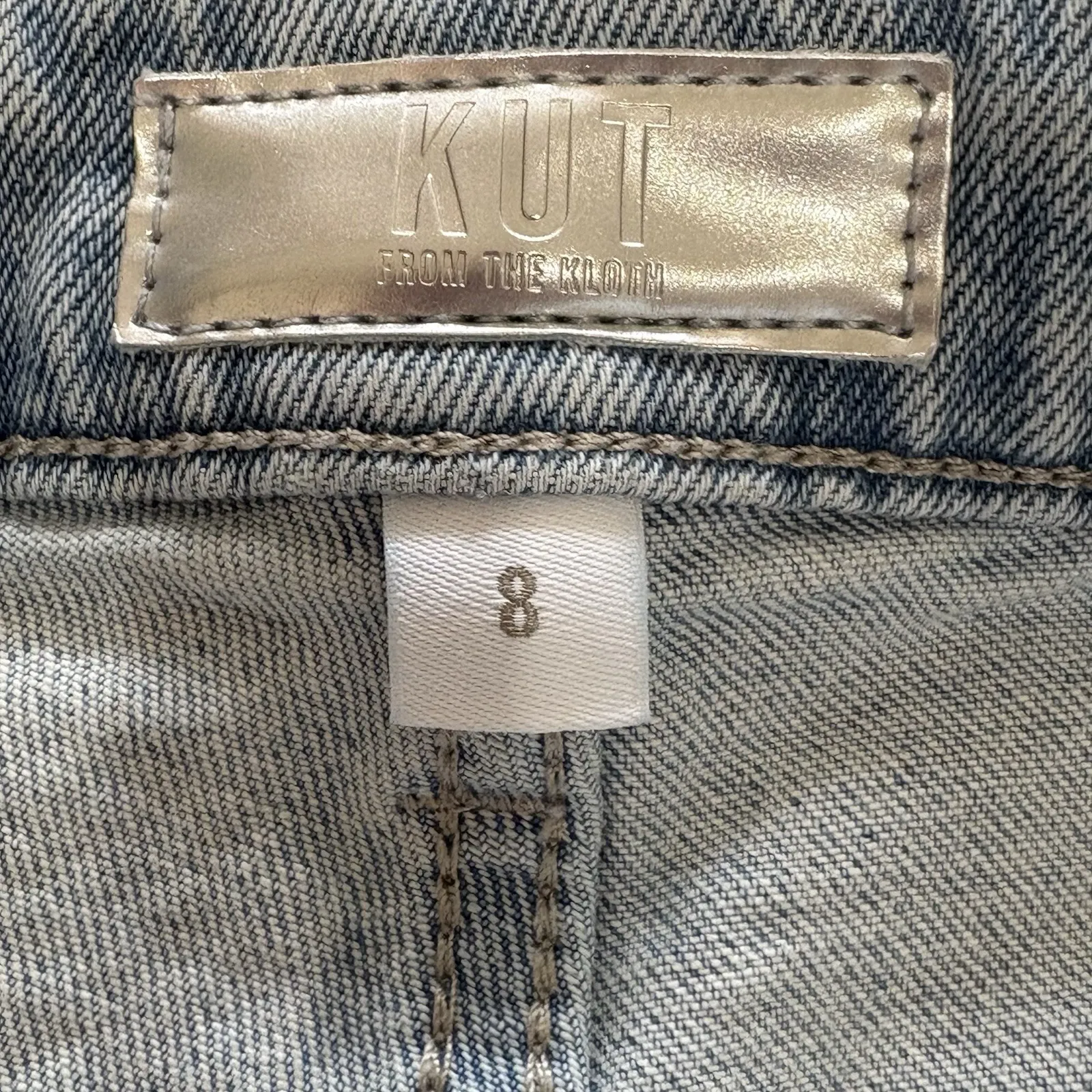 Kut From The Kloth High Rise Short‎ Sz 8 Blue Denim Shorts Frayed Hem Distressed - Image 5