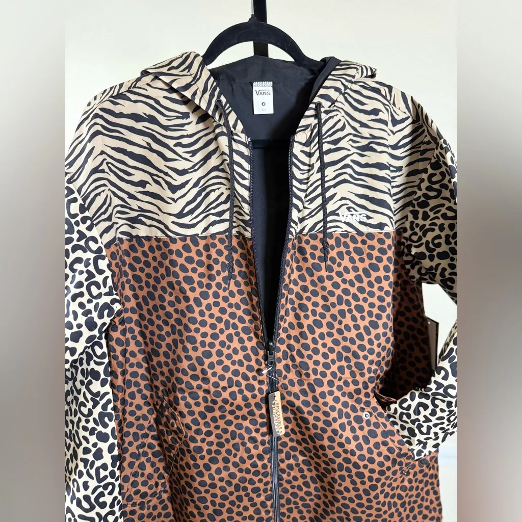 Women’s Medium Reversible Windbreaker Hoodie Jacket Leopard Zebra Streetwear NWT - Image 3