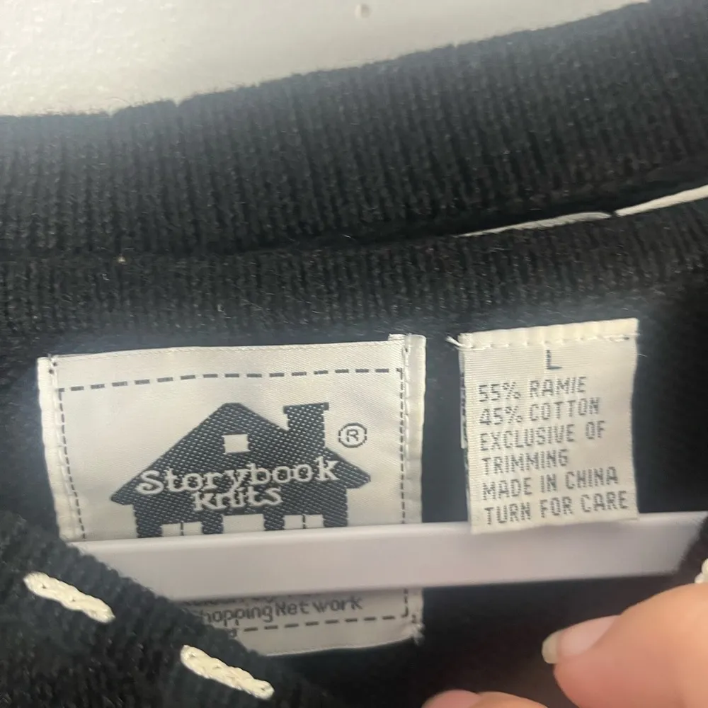 Storybook knits black/white cameo faces tank and cardigan size large Black - Image 3