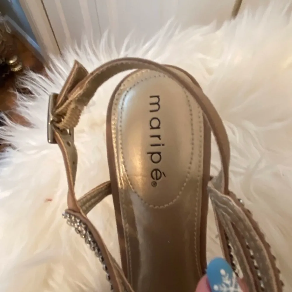 Maripe lightly colored fancy high heels pretty rhinestone straps Size 6 - Image 5