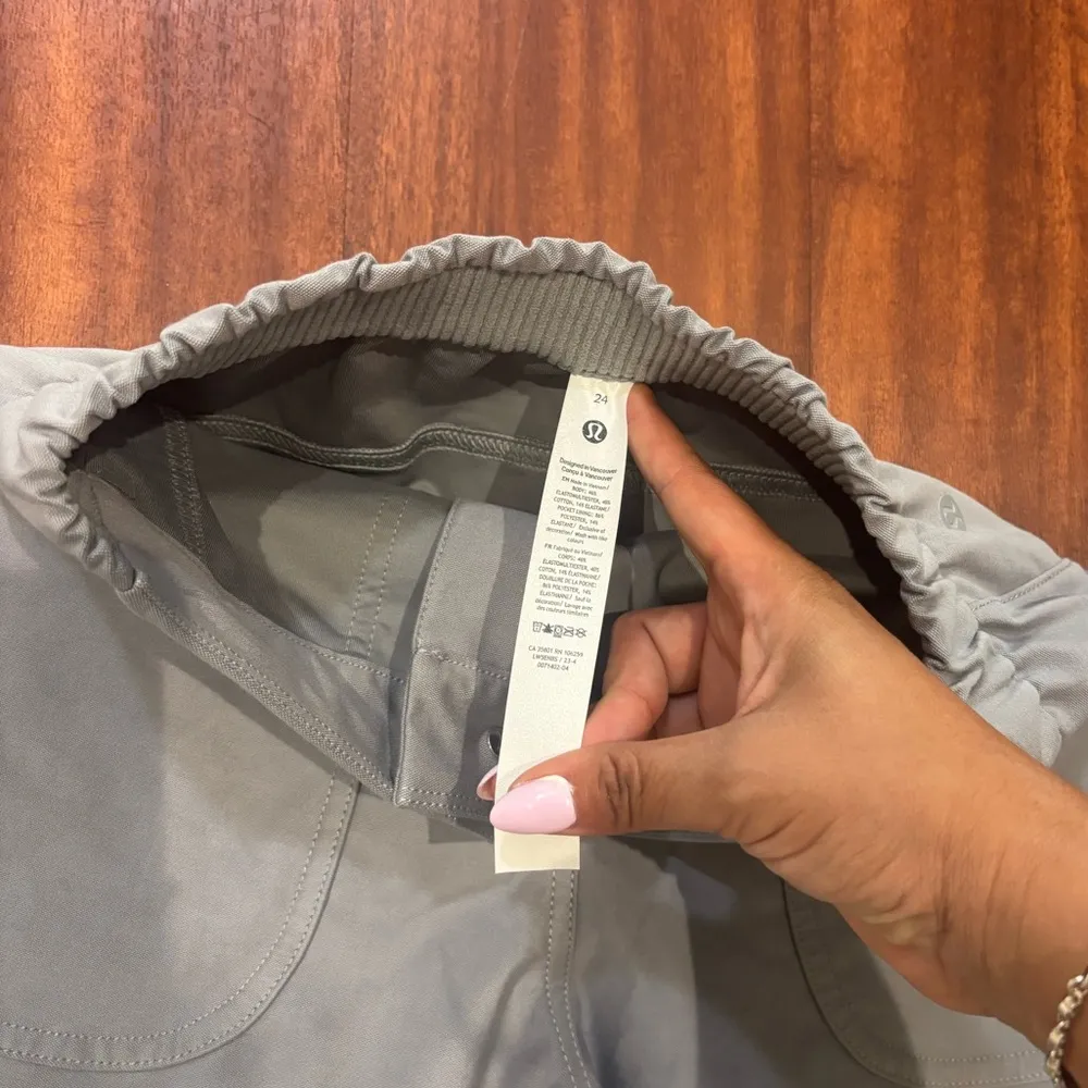 Lululemon Utilitech Cargo Pocket High Rise Pants - Image 4