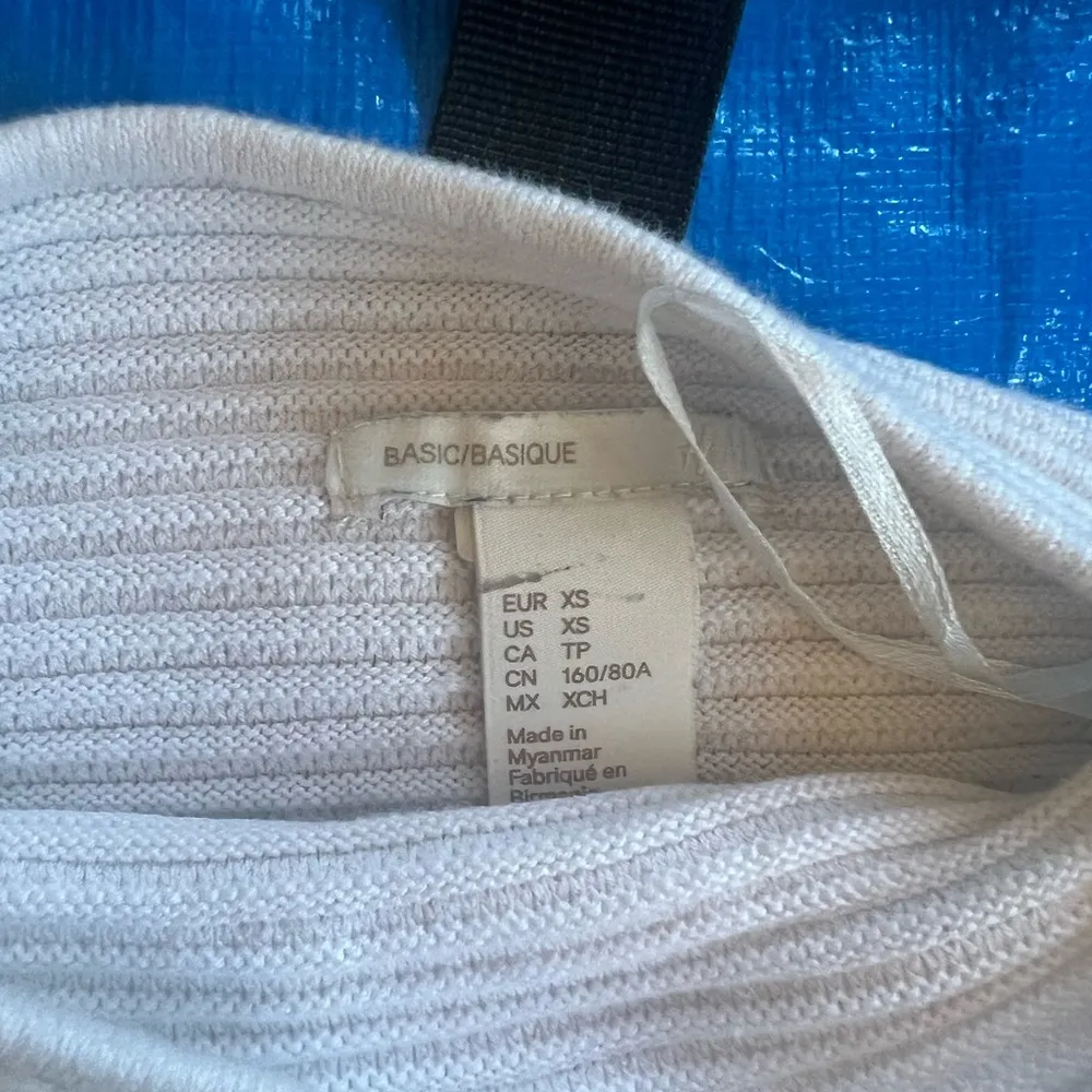 H&M  Basic - Textured Knit Sweater - Image 2