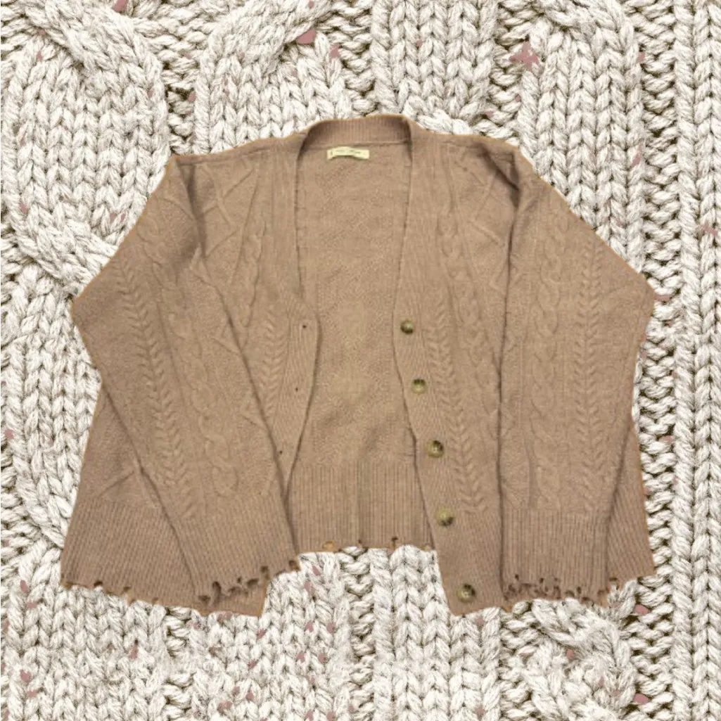 Women's Light Pink Cable Knit Sweater - Image 4