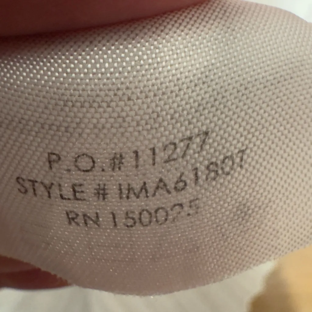 Isalis Ribbed top curved hem cut out back size medium - Image 12