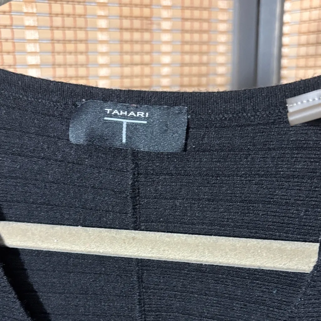 Tahari Classic Black V-Neck Cropped Sweater w/Banded Short Sleeves - Image 4