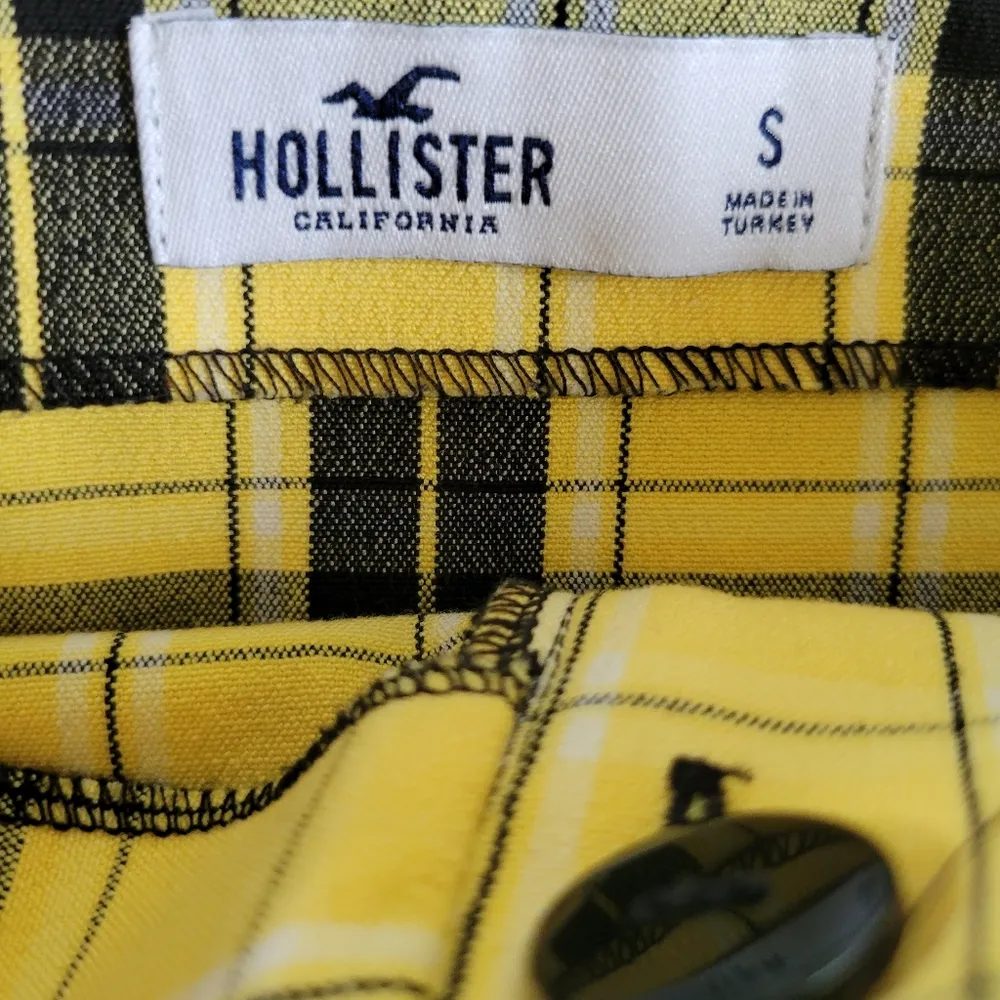 Hollister euphoria ultra high rise mini skirt size small - Image 5