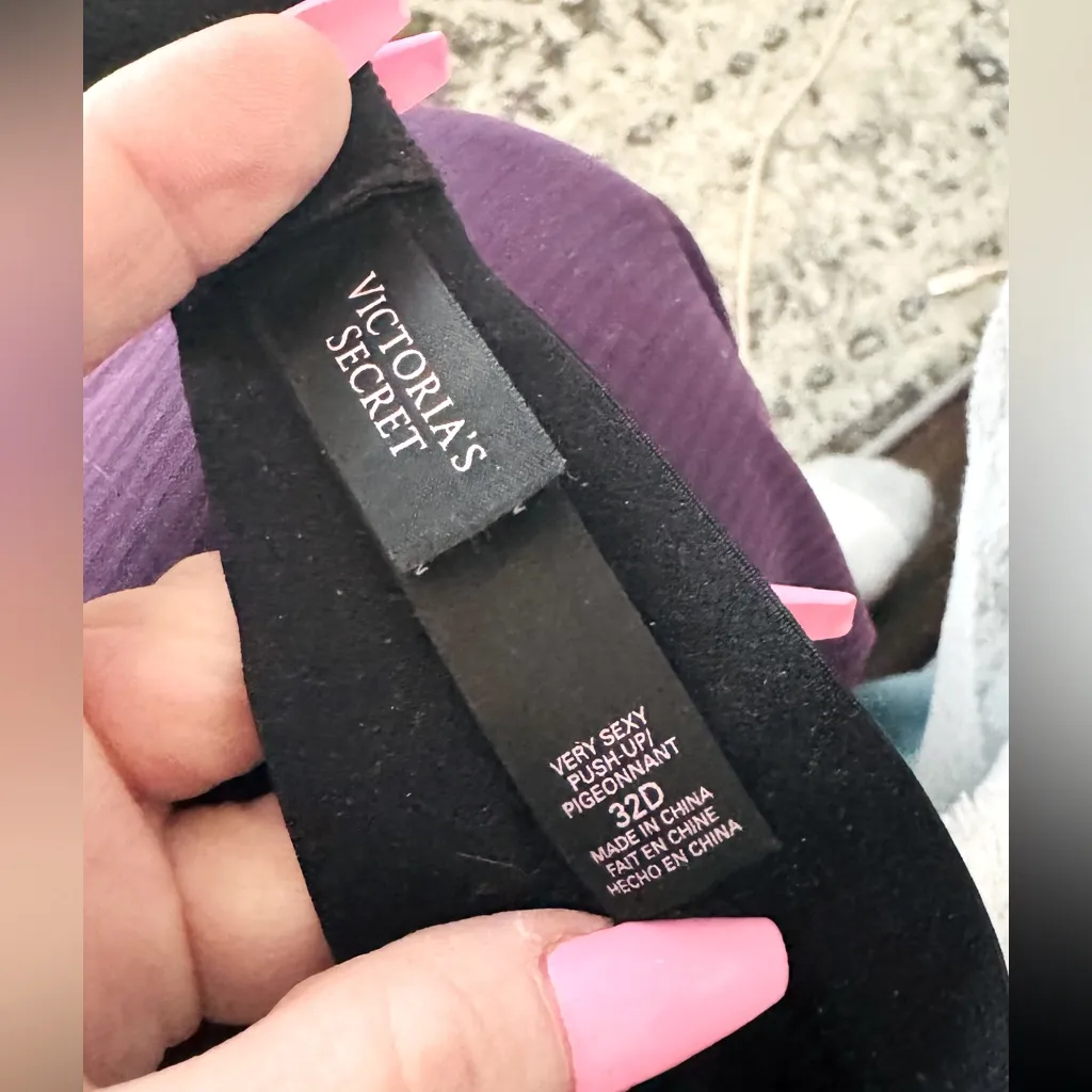 Victoria's Secret Limited Edition Fashion Show Sequin Push-up Bra - Image 13