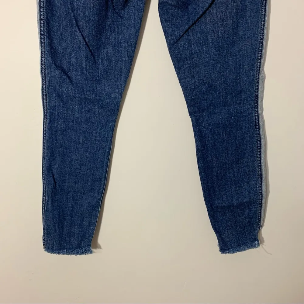 EUC 7 For All Mankind Ankle Skinny Side Panel Raw Hem Jeans Size 27 - Image 10