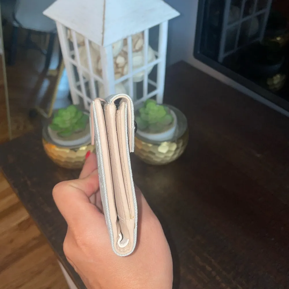 Salvatore Ferragamo bifold wallet 💙 - Image 5