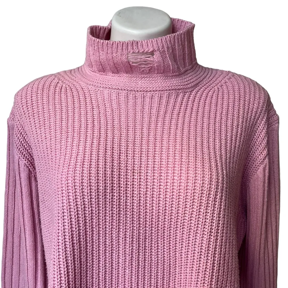 POL Chunky Mock Turtleneck Wide Sleeve Cropped Hi-Low Hem Distressed Sweater - Image 7