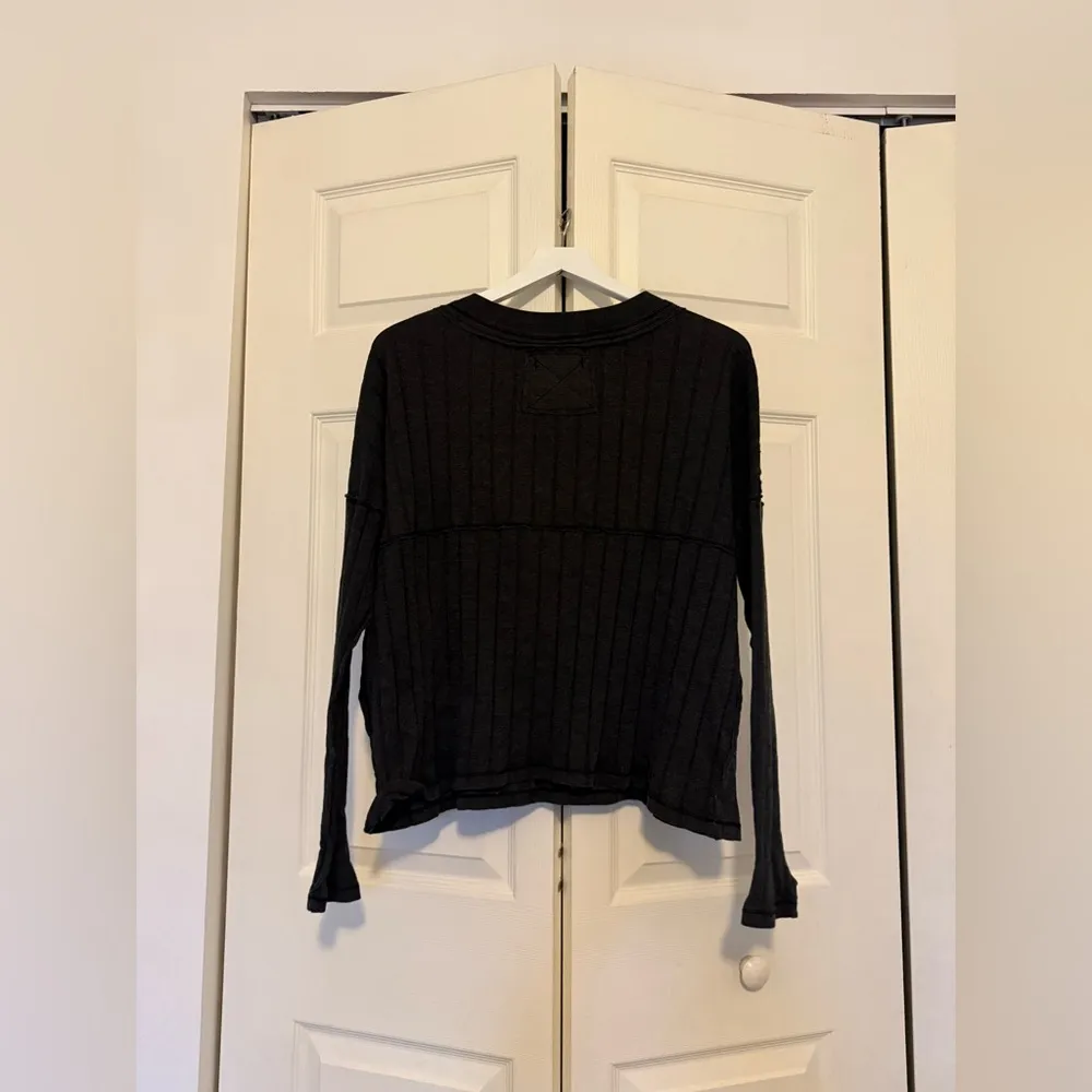 Free People We the Free In the Mix Henley Top Dark Gray Charcoal Size Small - Image 9