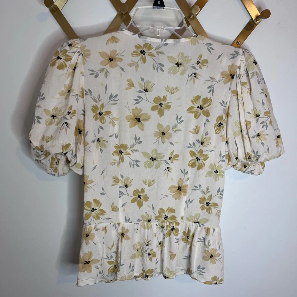 Zara Puff Sleeve Floral Button Front Top XS - Image 7