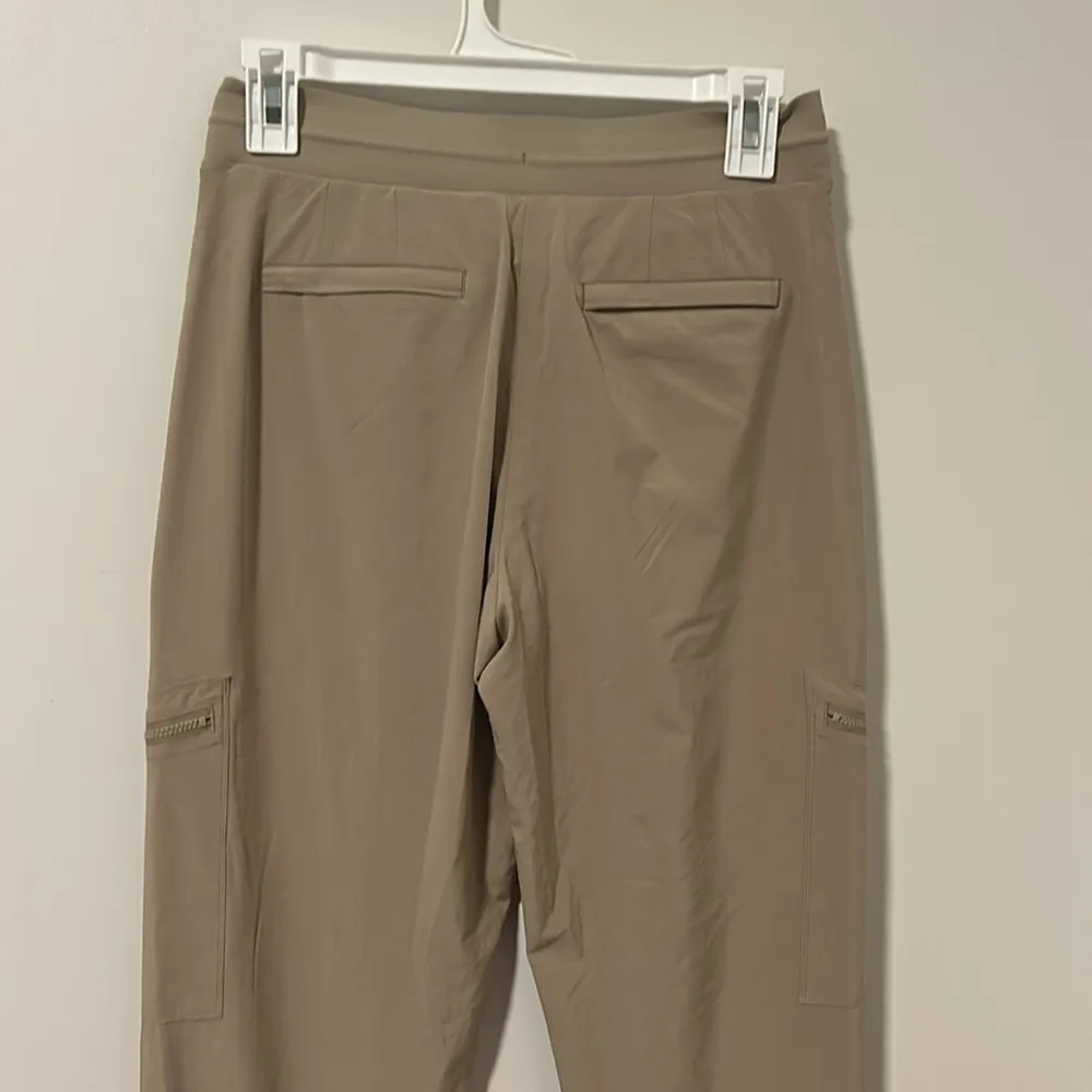 Athleta Venture Pant Tan Cream Hiking Travel Confy Jogger Size 0 - Image 4