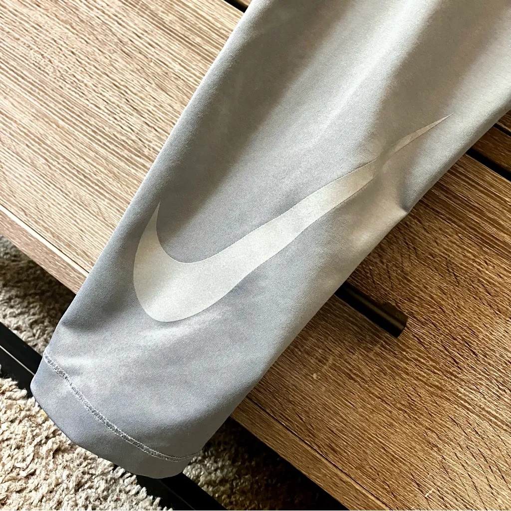 Nike Pro leggings - Image 2